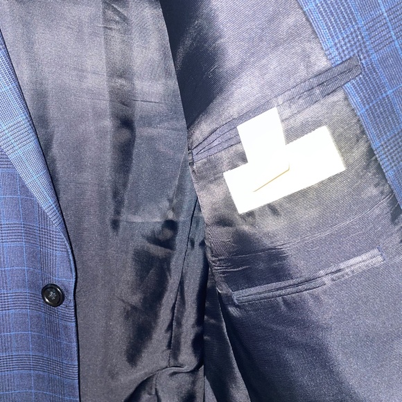 Michael Kors Men’s Blue Plaid Blazer - Picture 6 of 11